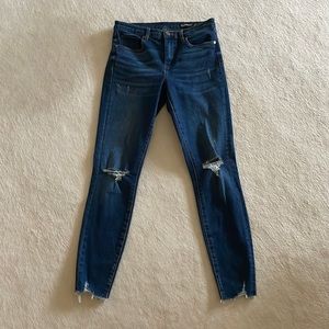 Blank NYC the bond mid rise skinny Jean in size 28
